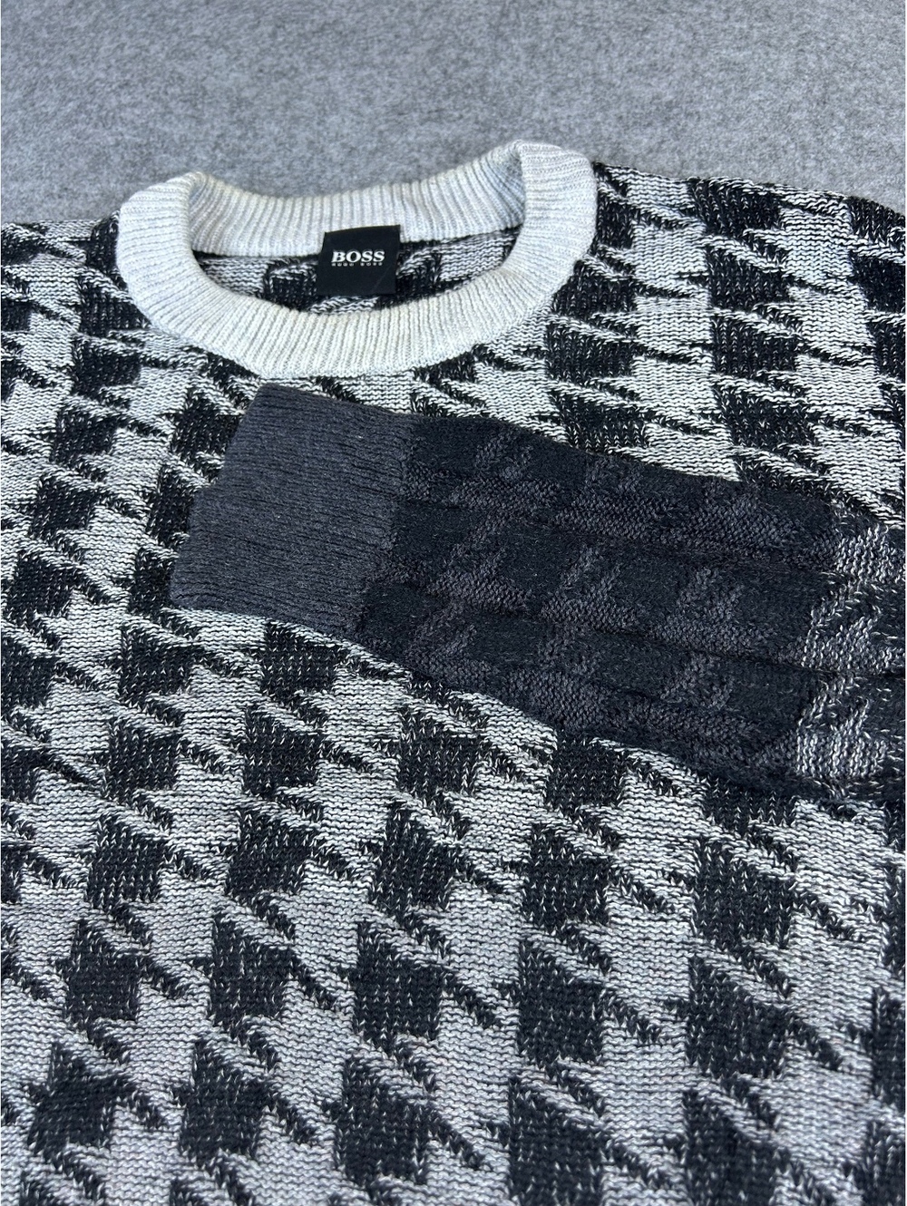 Hugo Boss Sweater Men's Size M Houndstooth Crewneck Houndstooth Gray Black Prep